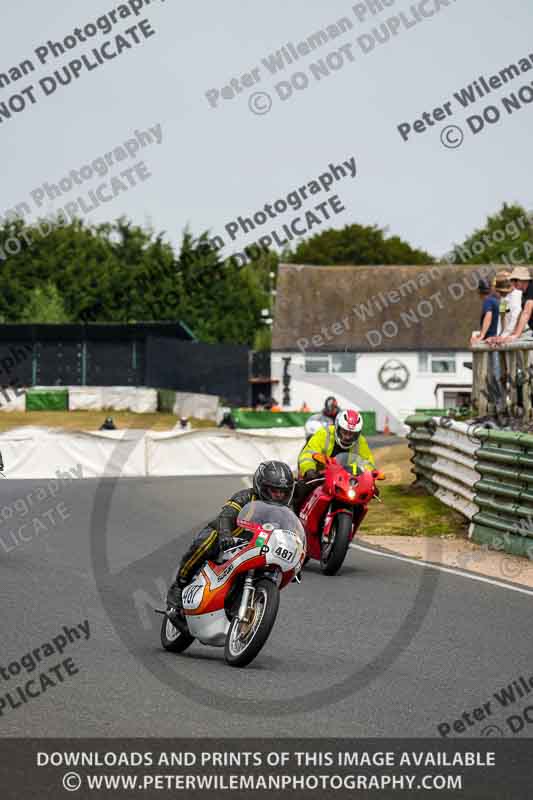 Vintage motorcycle club;eventdigitalimages;mallory park;mallory park trackday photographs;no limits trackdays;peter wileman photography;trackday digital images;trackday photos;vmcc festival 1000 bikes photographs